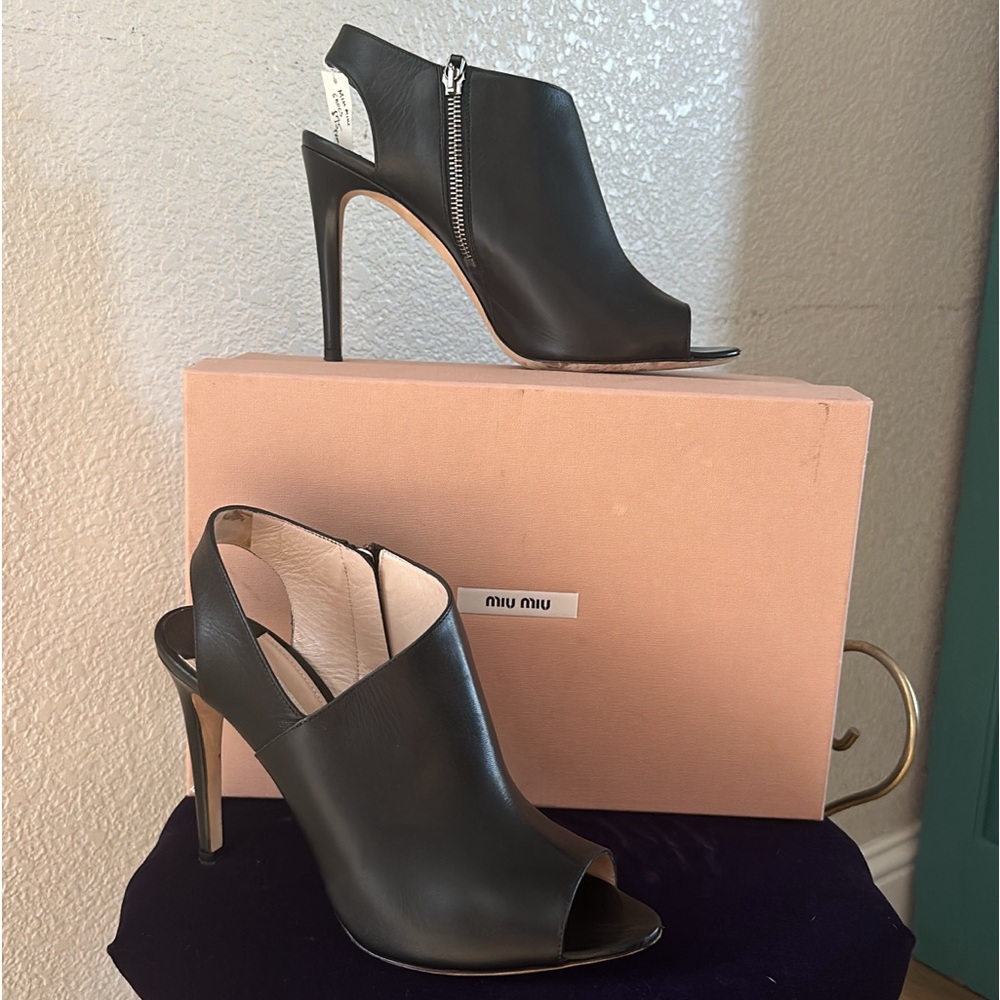 Miu Miu Size 39.5 Heels - image 1